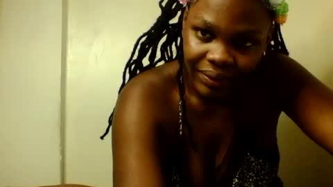 Snapshot of luciaresa chatting on August 2026 04:04:02 AM luciaresa online show from August 2026 04:04:02 AM