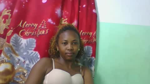 lucie196645 online show from May 2026 06:09:02 AM