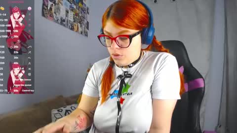 Lucie   online show from March 2025 08:33:02 PM