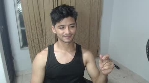 Snapshot of lucifferr_ chatting on December 2025 11:45:01 PM leonel online show from December 2025 11:45:01 PM