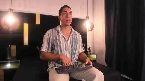 Snapshot of lucio__fox chatting on April 2026 12:26:02 PM Lucio online show from April 2026 12:26:02 PM