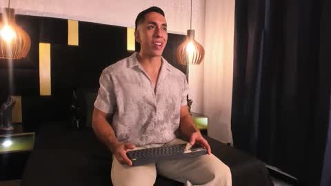 Snapshot of lucio__fox chatting on April 2026 11:56:01 AM Lucio online show from April 2026 11:56:01 AM