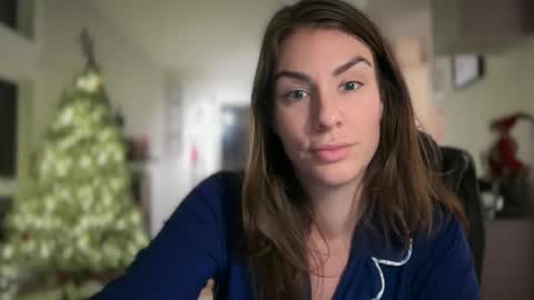 April online show from December 2025 03:44:01 AM