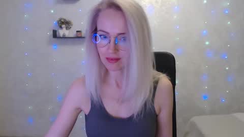 Arina online show from March 2025 05:11:02 PM