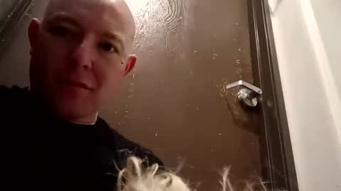 Snapshot of luckilyfound33 chatting on February 2026 04:19:01 AM luckilyfound33 online show from February 2026 04:19:01 AM