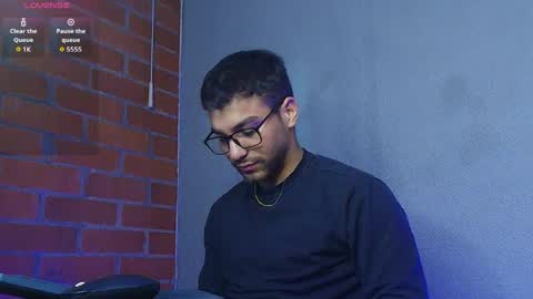 Snapshot of lucky_blessed chatting on April 2026 04:04:01 AM lucky_blessed online show from April 2026 04:04:01 AM