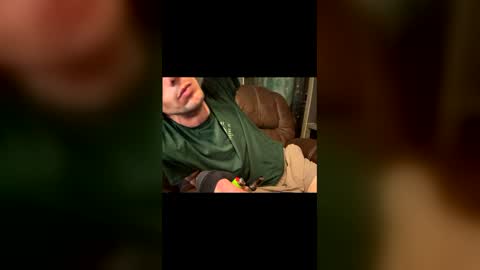 Snapshot of lucky_bme chatting on April 2026 08:06:01 PM lucky_bme online show from April 2026 08:06:01 PM