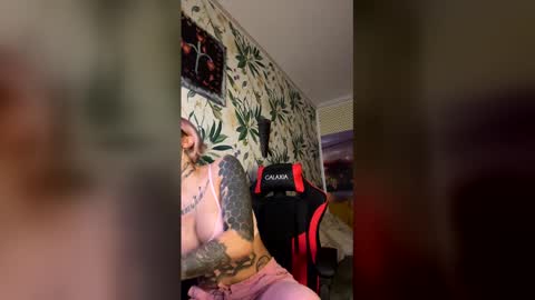 lucky_denizz online show from December 2025 11:05:01 AM