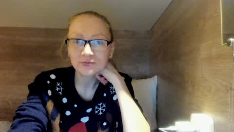 lucky_licky20 online show from January 2025 02:47:02 AM