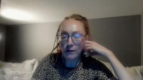 lucky_licky20 online show from March 2026 06:36:01 PM