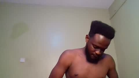 Snapshot of luckycharly chatting on February 2025 05:10:01 AM MASTER DOM online show from February 2025 05:10:01 AM