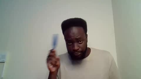 Snapshot of luckycharly chatting on October 2025 09:50:02 AM MASTER DOM online show from October 2025 09:50:02 AM