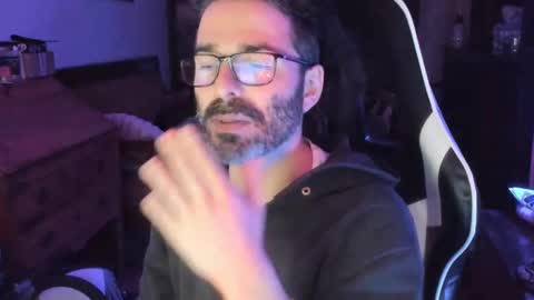 Snapshot of luckydrakex chatting on January 2025 12:15:01 AM Lucky online show from January 2025 12:15:01 AM