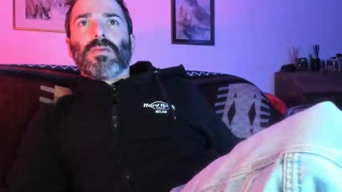 Snapshot of luckydrakex chatting on February 2025 01:37:01 AM Lucky online show from February 2025 01:37:01 AM