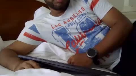 luckyfinalone online show from November 2025 07:02:02 PM