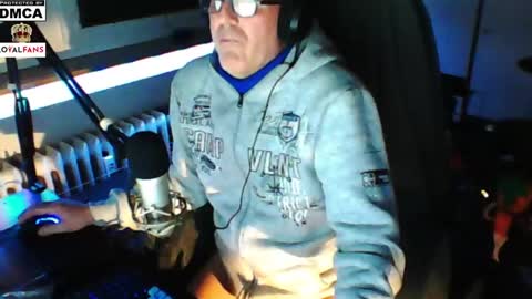 Snapshot of luckyfreak1 chatting on January 2025 05:54:02 AM call me Stefan online show from January 2025 05:54:02 AM