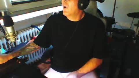 Snapshot of luckyfreak1 chatting on July 2026 05:22:01 AM call me Stefan online show from July 2026 05:22:01 AM