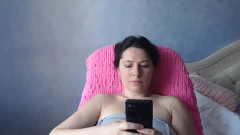 Snapshot of luckylinda23 chatting on May 2026 10:12:01 AM luckylinda23 online show from May 2026 10:12:01 AM