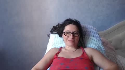 Snapshot of luckylinda23 chatting on June 2026 09:28:02 AM luckylinda23 online show from June 2026 09:28:02 AM