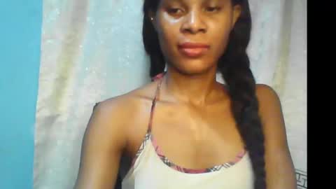 Snapshot of luckymadequeen chatting on January 2025 08:15:01 PM Gloria online show from January 2025 08:15:01 PM