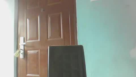 Snapshot of luckymadequeen chatting on January 2025 12:56:01 PM Gloria online show from January 2025 12:56:01 PM