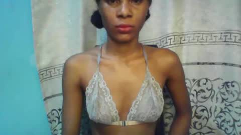 Snapshot of luckymadequeen chatting on February 2025 03:29:02 AM Gloria online show from February 2025 03:29:02 AM