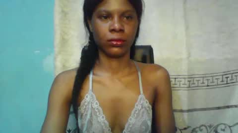 Snapshot of luckymadequeen chatting on March 2025 04:23:02 AM Gloria online show from March 2025 04:23:02 AM