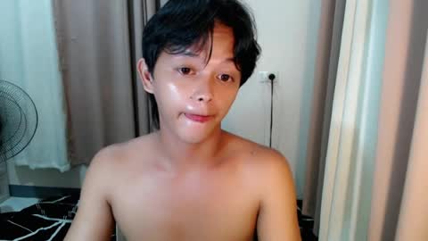 Snapshot of luckyme_7 chatting on August 2026 09:07:01 PM kai online show from August 2026 09:07:01 PM