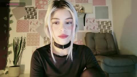 Snapshot of luckysapphire777 chatting on May 2026 12:01:02 PM luckysapphire777 online show from May 2026 12:01:02 PM