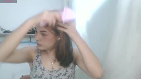 Snapshot of lucrecia21_ chatting on January 2025 08:32:01 PM Lucrecia... new accout...OFS LU 21 online show from January 2025 08:32:01 PM