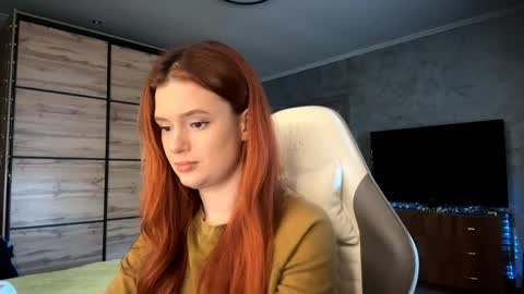 Snapshot of lucretiareisen chatting on April 2026 03:06:01 PM EmmaEmbers online show from April 2026 03:06:01 PM
