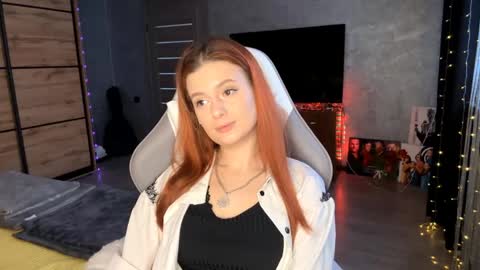 Snapshot of lucretiareisen chatting on April 2026 12:08:02 PM EmmaEmbers online show from April 2026 12:08:02 PM