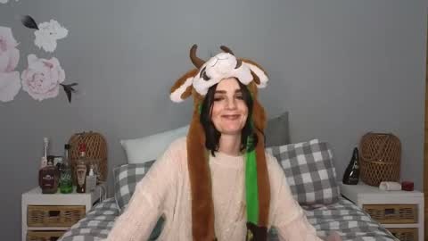 Snapshot of lucy1990xxx chatting on May 2026 09:09:01 PM Lucy online show from May 2026 09:09:01 PM