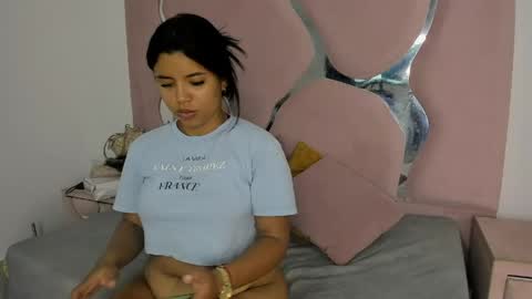 Snapshot of lucy_asm chatting on June 2026 01:13:01 PM Lucia online show from June 2026 01:13:01 PM