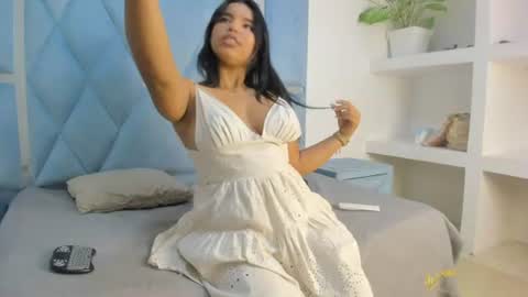 Snapshot of lucy_asm chatting on June 2026 02:14:01 PM Lucia online show from June 2026 02:14:01 PM