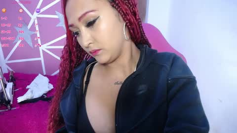 lucy_beatifull online show from March 2026 12:49:01 PM