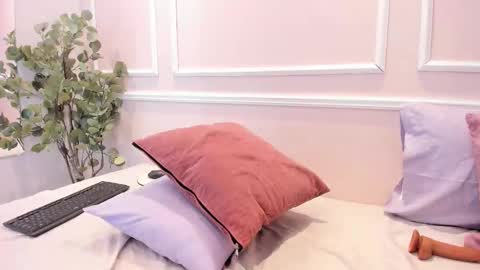 lucy_canel online show from January 2026 07:27:01 PM