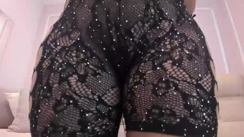 lucy_canel online show from February 2026 08:49:01 PM