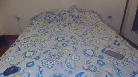 Snapshot of lucy_dreams69 chatting on October 2025 12:19:02 AM Lucia online show from October 2025 12:19:02 AM