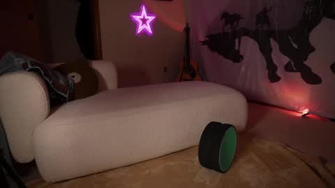 Lucy. online show from February 2025 02:42:02 AM