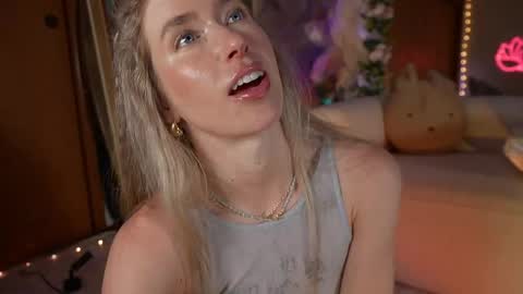 Lucy. online show from April 2026 04:46:01 AM