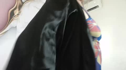 Lucy online show from September 2025 12:27:02 PM