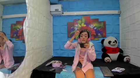 Lucy unlimit come back here  online show from November 2025 03:13:02 PM