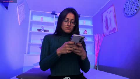 Snapshot of lucy_williiams chatting on February 2025 01:43:01 AM Lucy  online show from February 2025 01:43:01 AM