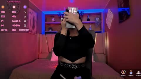 Snapshot of lucy_williiams chatting on October 2025 11:51:02 AM Lucy  online show from October 2025 11:51:02 AM