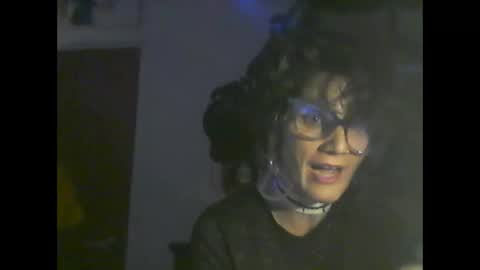 lucyakerman1 online show from May 2026 02:39:01 AM