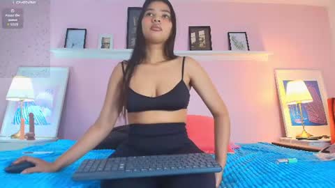 Snapshot of lucybelldh chatting on July 2026 09:52:02 PM Lucia Bell online show from July 2026 09:52:02 PM