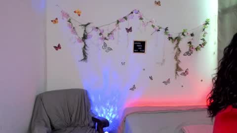 Lucy online show from February 2025 06:01:02 PM