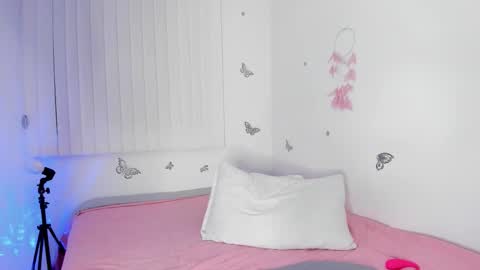 Lucy online show from January 2026 07:16:01 PM