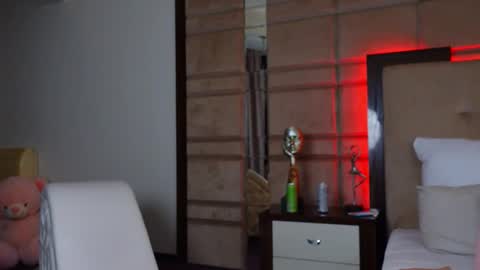 Lucy Lexton online show from February 2026 10:58:02 PM